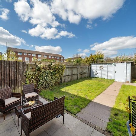 Stylish 3 Bed House, Large Garden, Parking, Wifi - Esho Stays Coventry Zewnętrze zdjęcie