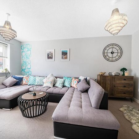 Stylish 3 Bed House, Large Garden, Parking, Wifi - Esho Stays Coventry Zewnętrze zdjęcie