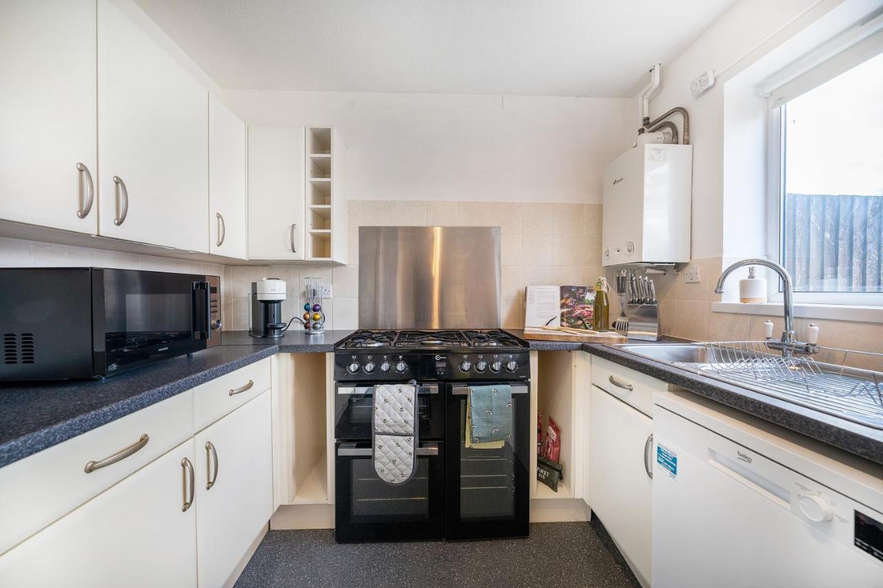 Stylish 3 Bed House, Large Garden, Parking, Wifi - Esho Stays Coventry Zewnętrze zdjęcie