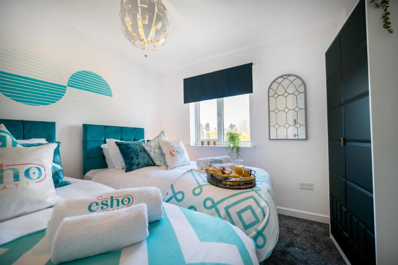 Stylish 3 Bed House, Large Garden, Parking, Wifi - Esho Stays Coventry Zewnętrze zdjęcie