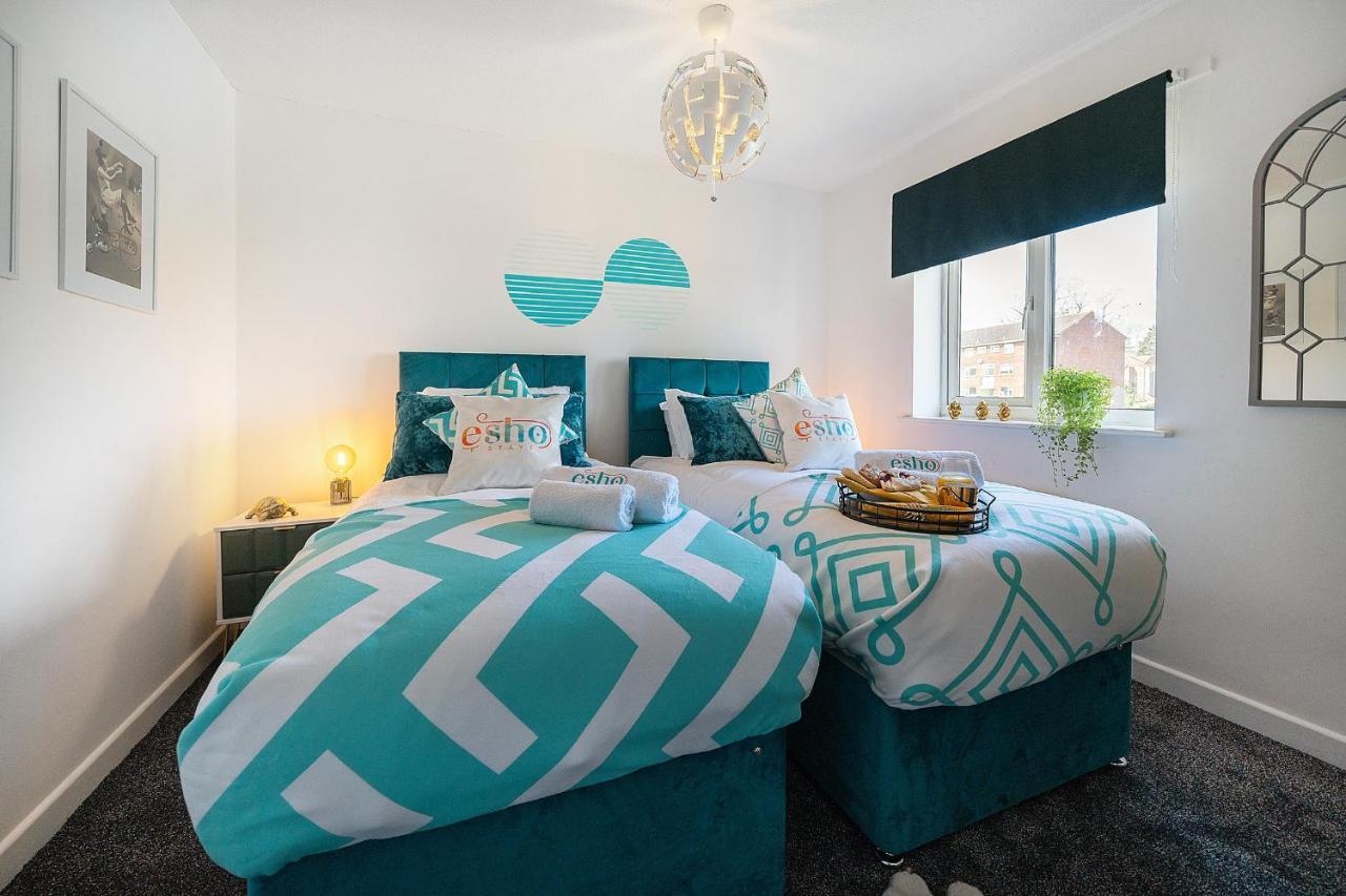 Stylish 3 Bed House, Large Garden, Parking, Wifi - Esho Stays Coventry Zewnętrze zdjęcie