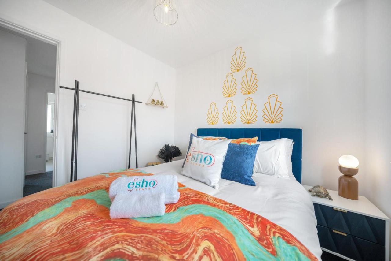 Stylish 3 Bed House, Large Garden, Parking, Wifi - Esho Stays Coventry Zewnętrze zdjęcie