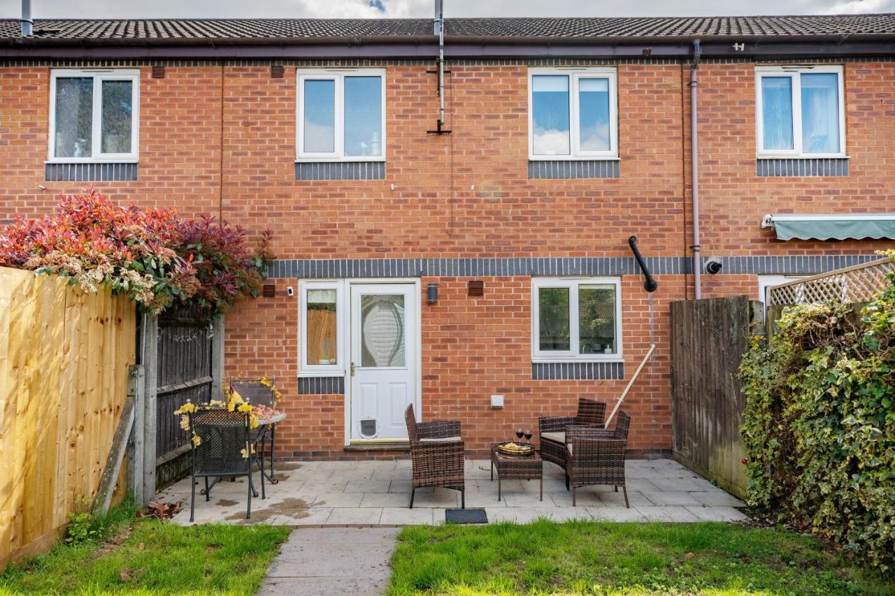 Stylish 3 Bed House, Large Garden, Parking, Wifi - Esho Stays Coventry Zewnętrze zdjęcie